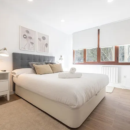 Holidays. Rosebud. 3 & Parking. 8 Personas Apartment *